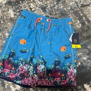 Boys swim trunk M